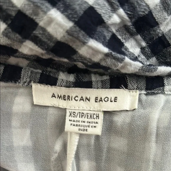 American Eagle Black and White sleeveless top. New Without Tags. Size XS - Picture 3 of 3